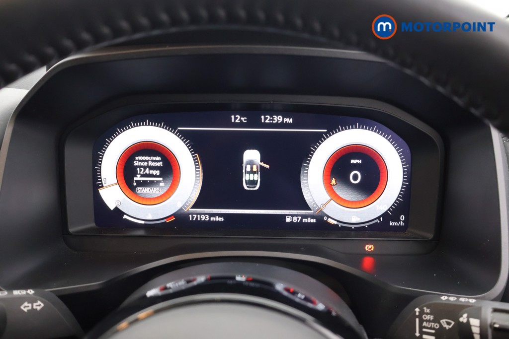 Nissan Qashqai Premiere Edition Manual Petrol SUV - Stock Number (1587747) - 4th supplementary image