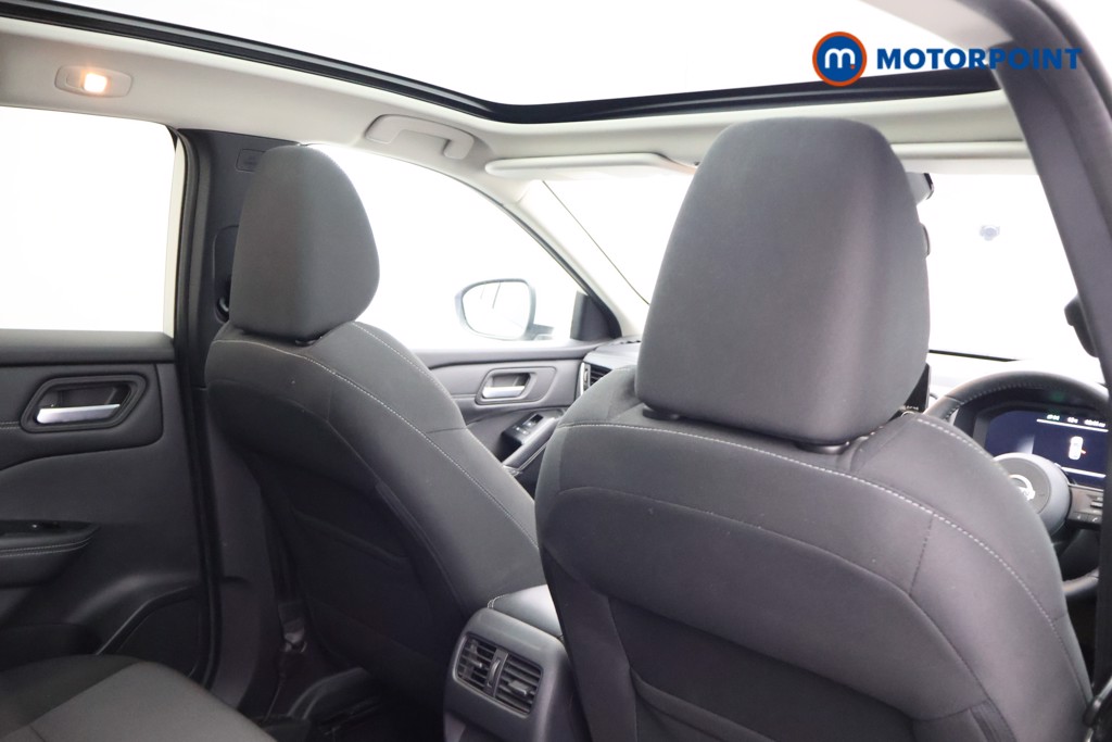 Nissan Qashqai Premiere Edition Manual Petrol SUV - Stock Number (1587747) - 20th supplementary image