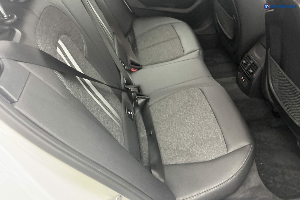 BMW 1 Series Sport Manual Petrol Hatchback - Stock Number (1588551) - 4th supplementary image