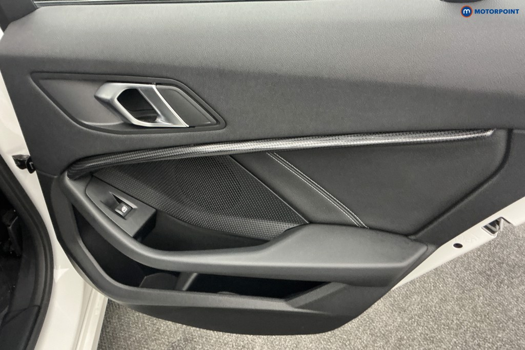 BMW 1 Series Sport Manual Petrol Hatchback - Stock Number (1588551) - 24th supplementary image