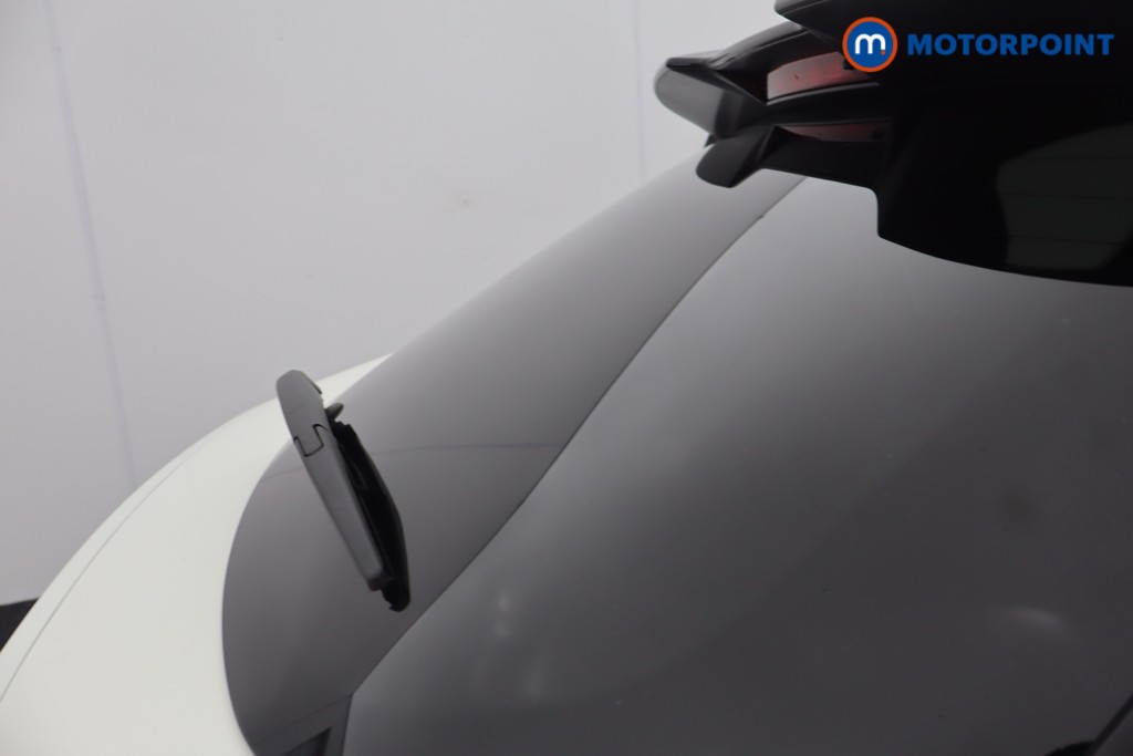 Nissan Juke N-Connecta Manual Petrol SUV - Stock Number (1591361) - 33rd supplementary image