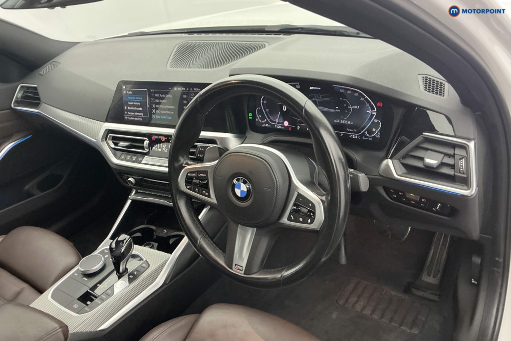 BMW 3 Series M Sport Automatic Petrol Plug-In Hybrid Saloon - Stock Number (1591460) - 7th supplementary image