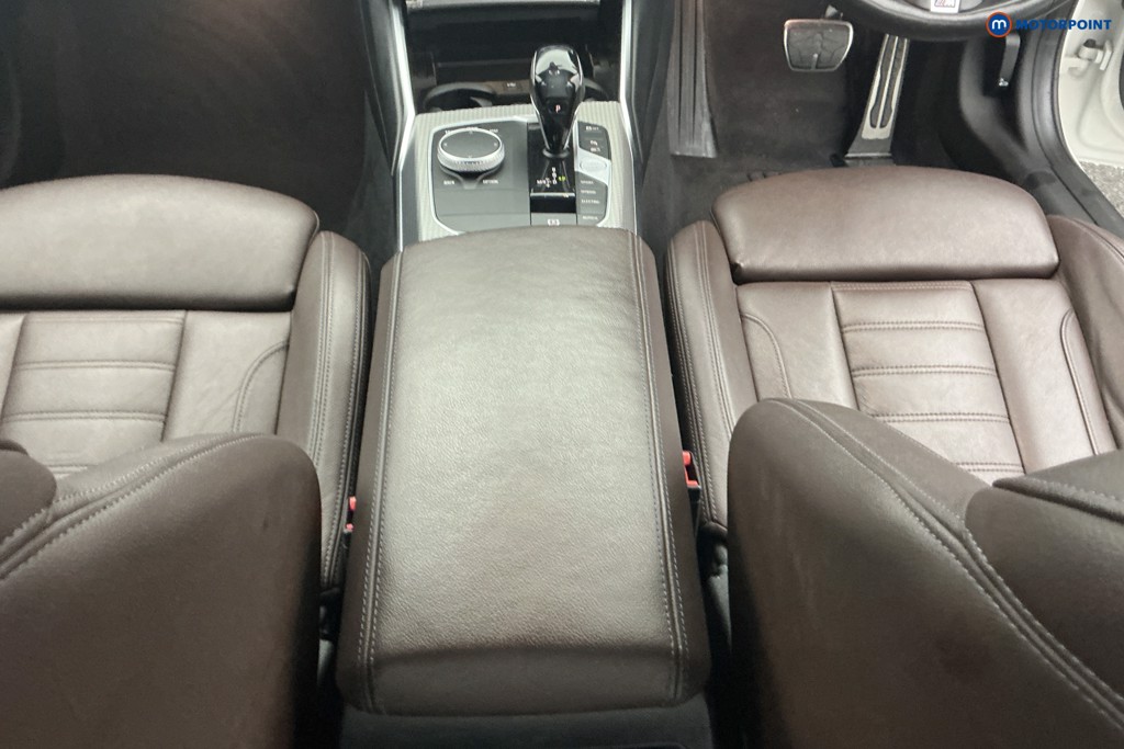 BMW 3 Series M Sport Automatic Petrol Plug-In Hybrid Saloon - Stock Number (1591460) - 11th supplementary image