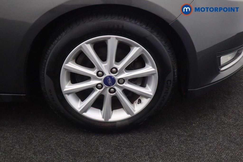 Ford Focus Titanium Automatic Petrol Hatchback - Stock Number (1591565) - 22nd supplementary image