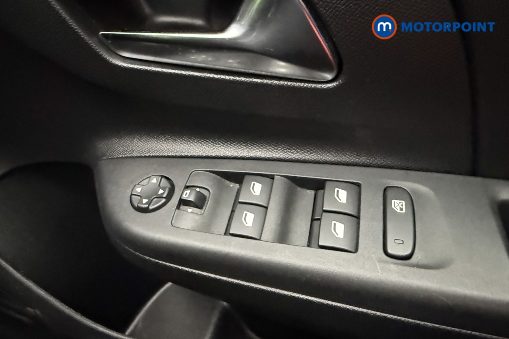 Vauxhall Corsa Design Automatic Petrol Hatchback - Stock Number (1592308) - 12th supplementary image