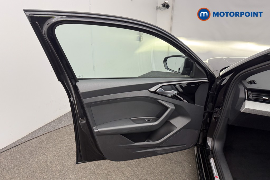 Audi A1 S Line Manual Petrol Hatchback - Stock Number (1593941) - 4th supplementary image