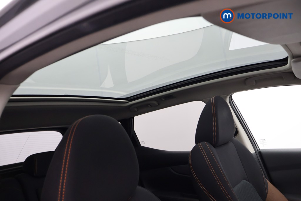 Nissan Qashqai N-Motion Manual Petrol SUV - Stock Number (1594011) - 14th supplementary image