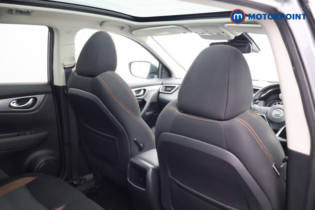 Nissan Qashqai N-Motion Manual Petrol SUV - Stock Number (1594011) - 20th supplementary image