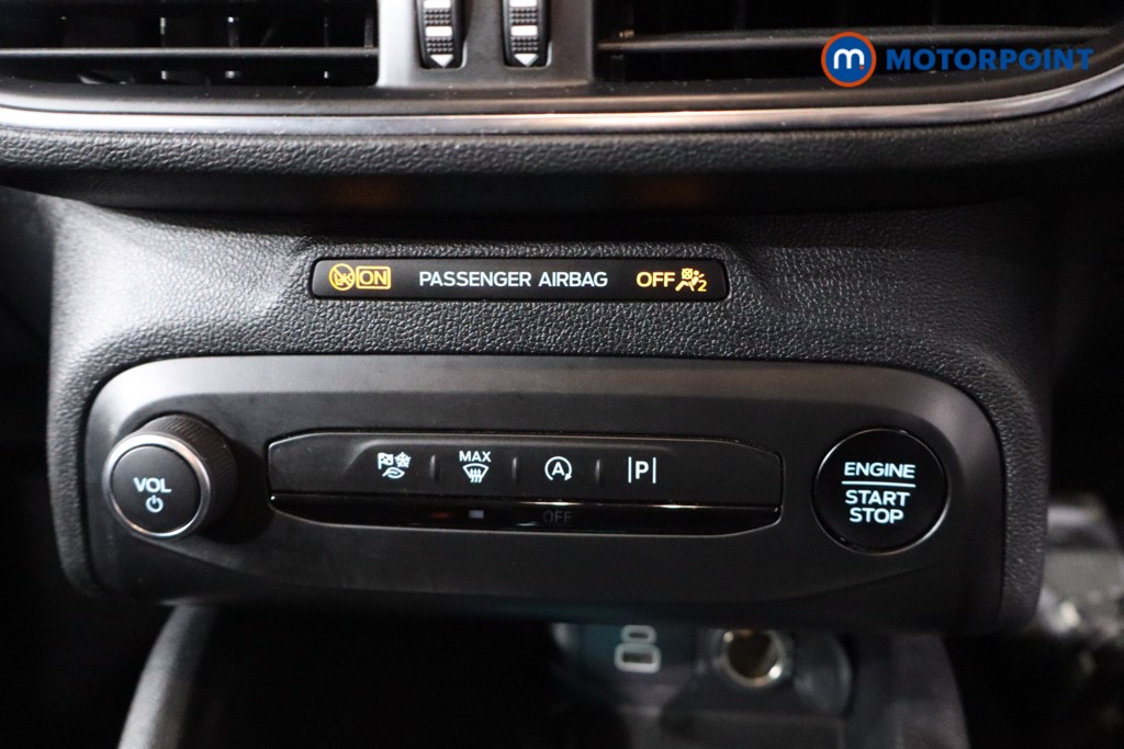 Ford Focus Titanium Manual Petrol Estate - Stock Number (1594016) - 16th supplementary image