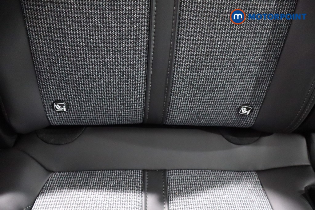 Peugeot 3008 Allure Manual Diesel SUV - Stock Number (1594255) - 24th supplementary image