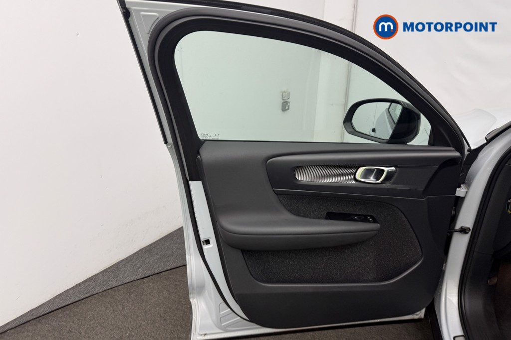 Volvo Xc40 R Design Automatic Electric SUV - Stock Number (1594313) - 4th supplementary image