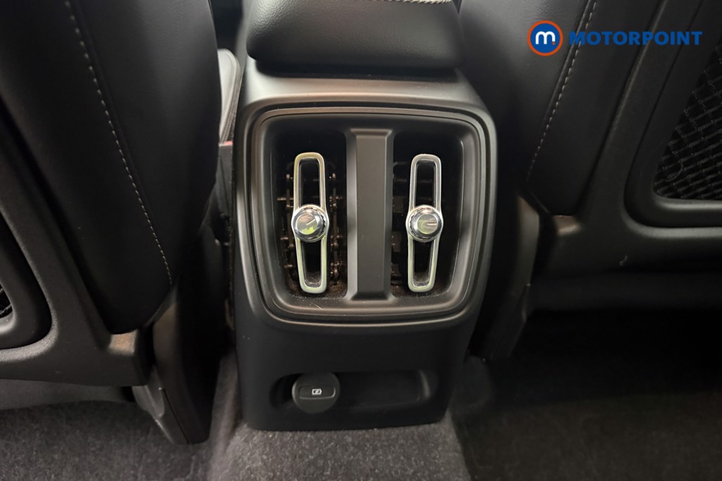 Volvo Xc40 R Design Automatic Electric SUV - Stock Number (1594313) - 8th supplementary image