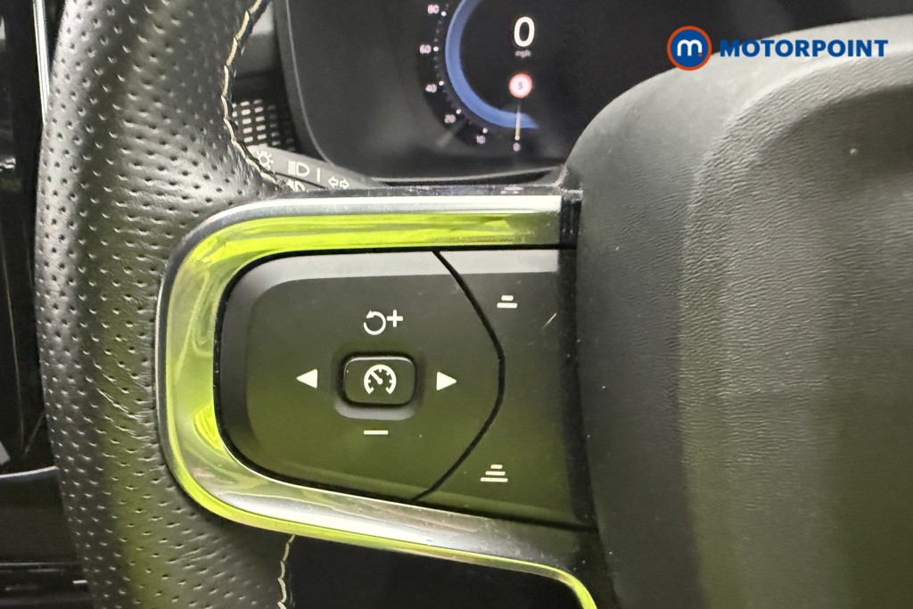 Volvo Xc40 R Design Automatic Electric SUV - Stock Number (1594313) - 30th supplementary image