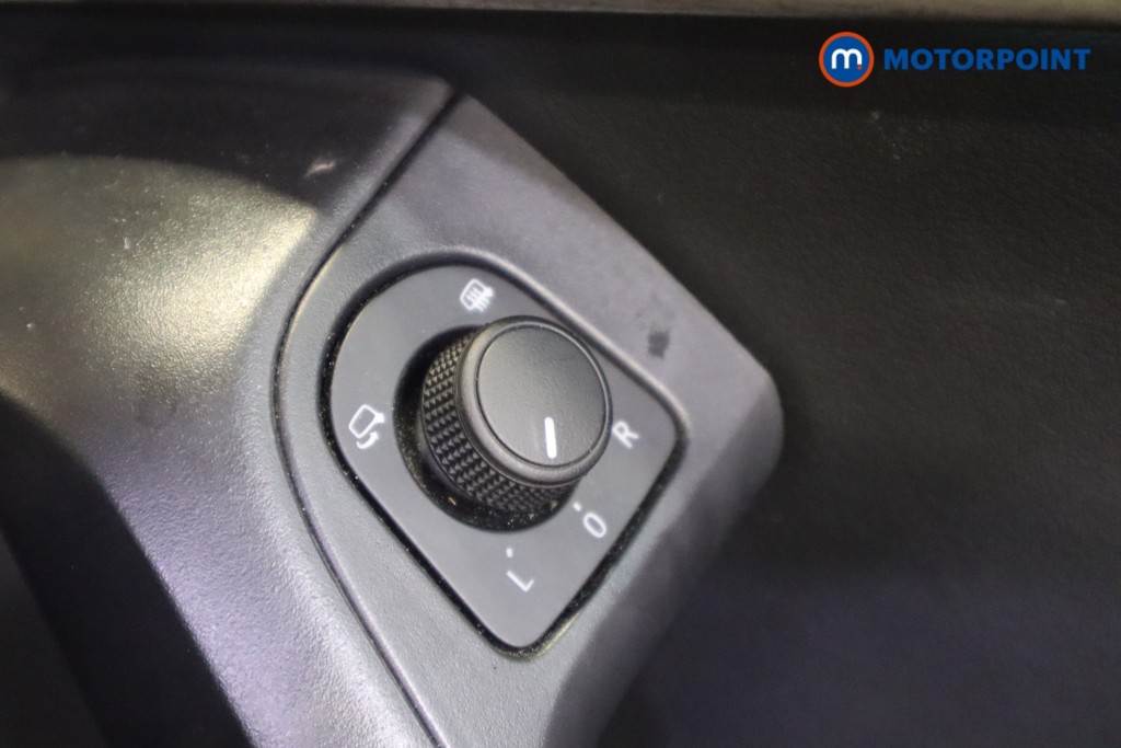 Seat Ateca Xperience Manual Petrol SUV - Stock Number (1594560) - 17th supplementary image