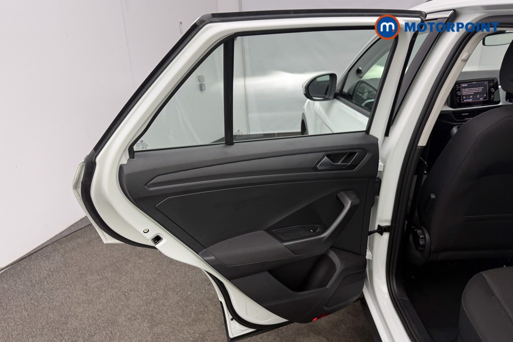 Volkswagen T-Roc Life Manual Petrol SUV - Stock Number (1594895) - 6th supplementary image