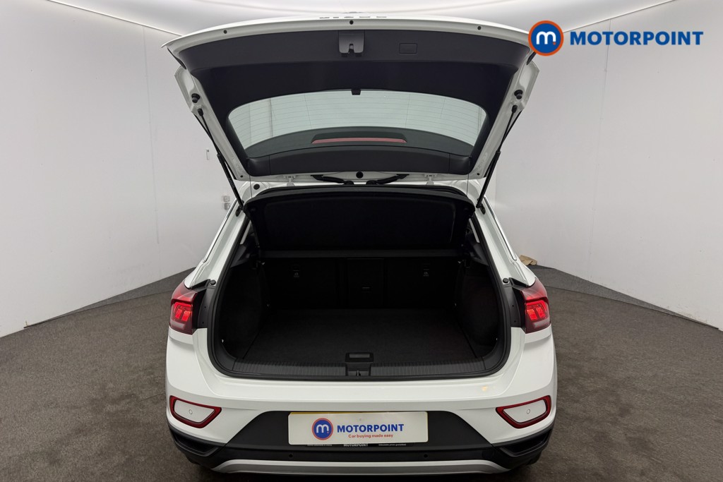 Volkswagen T-Roc Life Manual Petrol SUV - Stock Number (1594895) - 11th supplementary image