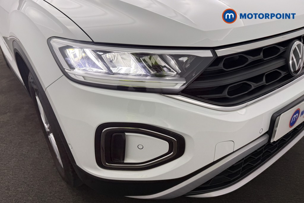 Volkswagen T-Roc Life Manual Petrol SUV - Stock Number (1594895) - 31st supplementary image
