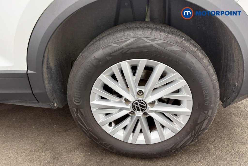 Volkswagen T-Roc Life Manual Petrol SUV - Stock Number (1594895) - 34th supplementary image
