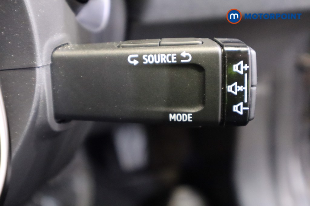 Renault Clio Evolution Automatic Petrol-Electric Hybrid Hatchback - Stock Number (1594925) - 12th supplementary image