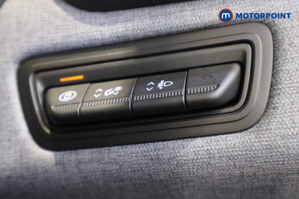 Renault Clio Evolution Automatic Petrol-Electric Hybrid Hatchback - Stock Number (1594925) - 14th supplementary image