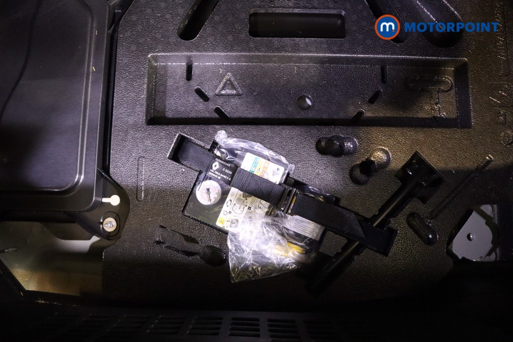 Renault Clio Evolution Automatic Petrol-Electric Hybrid Hatchback - Stock Number (1594925) - 21st supplementary image