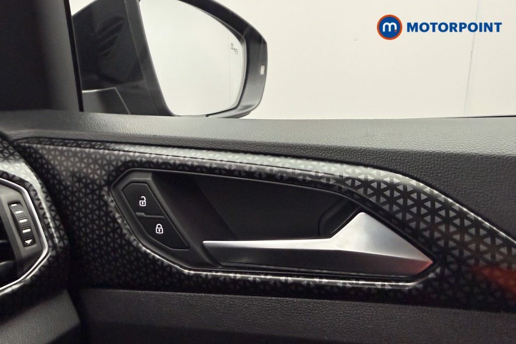 Volkswagen T-Cross SEL Manual Petrol SUV - Stock Number (1594932) - 13th supplementary image