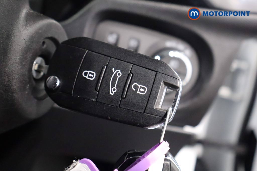 Vauxhall Corsa GS Manual Petrol Hatchback - Stock Number (1595067) - 13th supplementary image