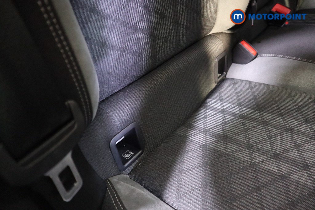 Volkswagen Polo R-Line Manual Petrol Hatchback - Stock Number (1595147) - 16th supplementary image