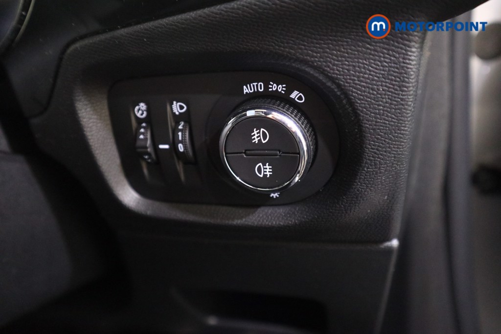 Vauxhall Corsa Sri Nav Premium Manual Petrol Hatchback - Stock Number (1595207) - 11th supplementary image