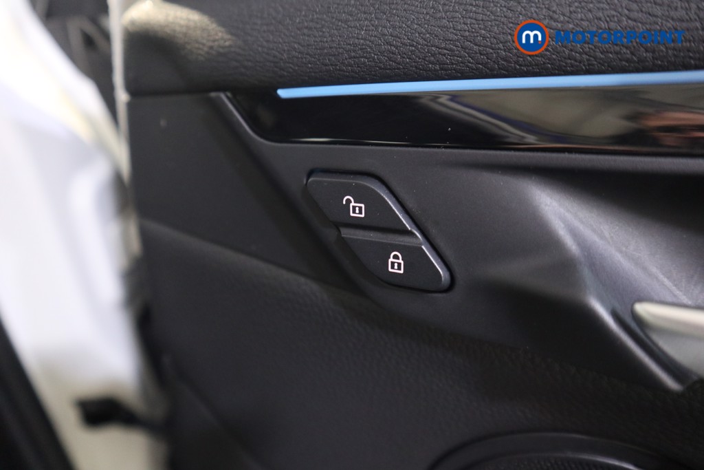 BMW X1 Xline Automatic Petrol Plug-In Hybrid SUV - Stock Number (1595322) - 14th supplementary image