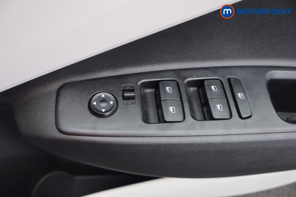 Hyundai I10 Premium Automatic Petrol Hatchback - Stock Number (1595444) - 10th supplementary image