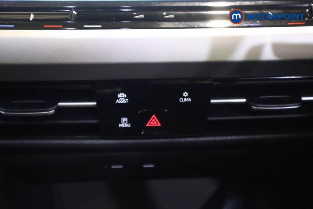 Volkswagen Golf Life Manual Petrol Hatchback - Stock Number (1595468) - 3rd supplementary image