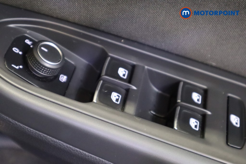 Volkswagen Golf Life Manual Petrol Hatchback - Stock Number (1595468) - 17th supplementary image