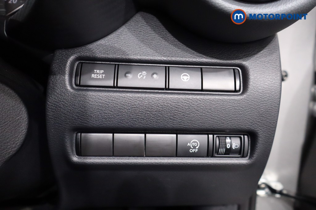 Nissan Juke Tekna Automatic Petrol SUV - Stock Number (1595530) - 20th supplementary image