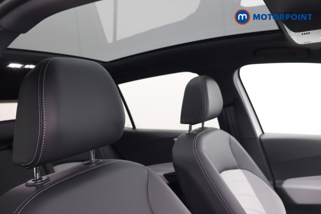 Volkswagen Id.3 Family Pro Automatic Electric Hatchback - Stock Number (1596397) - 14th supplementary image