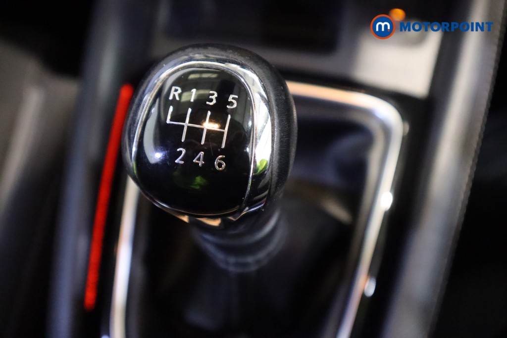 Nissan Qashqai N-Connecta Manual Petrol SUV - Stock Number (1596586) - 6th supplementary image