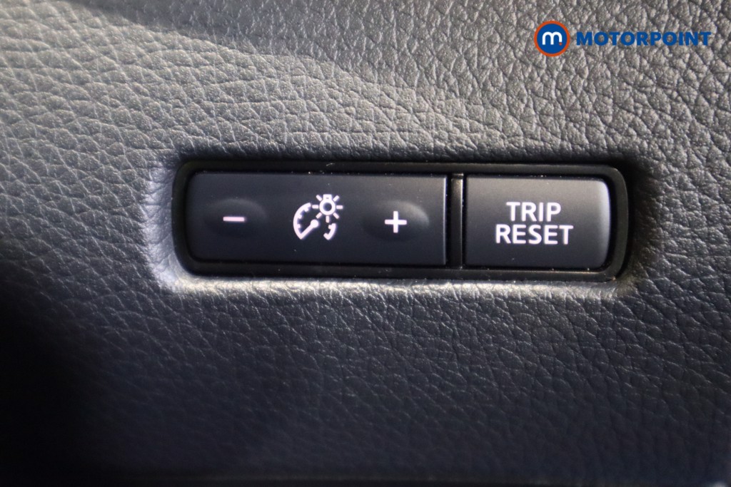 Nissan Qashqai N-Connecta Manual Petrol SUV - Stock Number (1596586) - 14th supplementary image