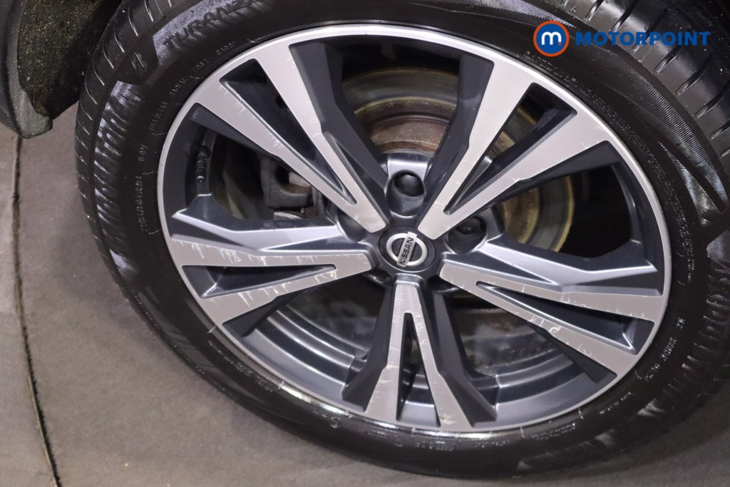Nissan Qashqai N-Connecta Manual Petrol SUV - Stock Number (1596586) - 28th supplementary image