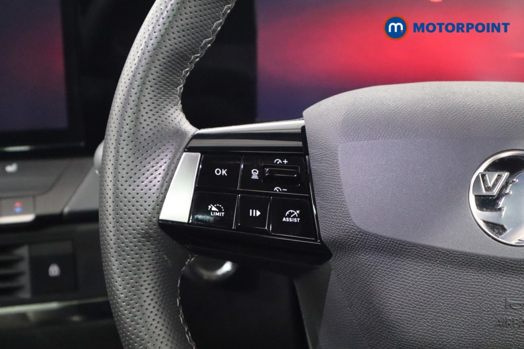 Vauxhall Astra Ultimate Manual Petrol Hatchback - Stock Number (1596758) - 7th supplementary image