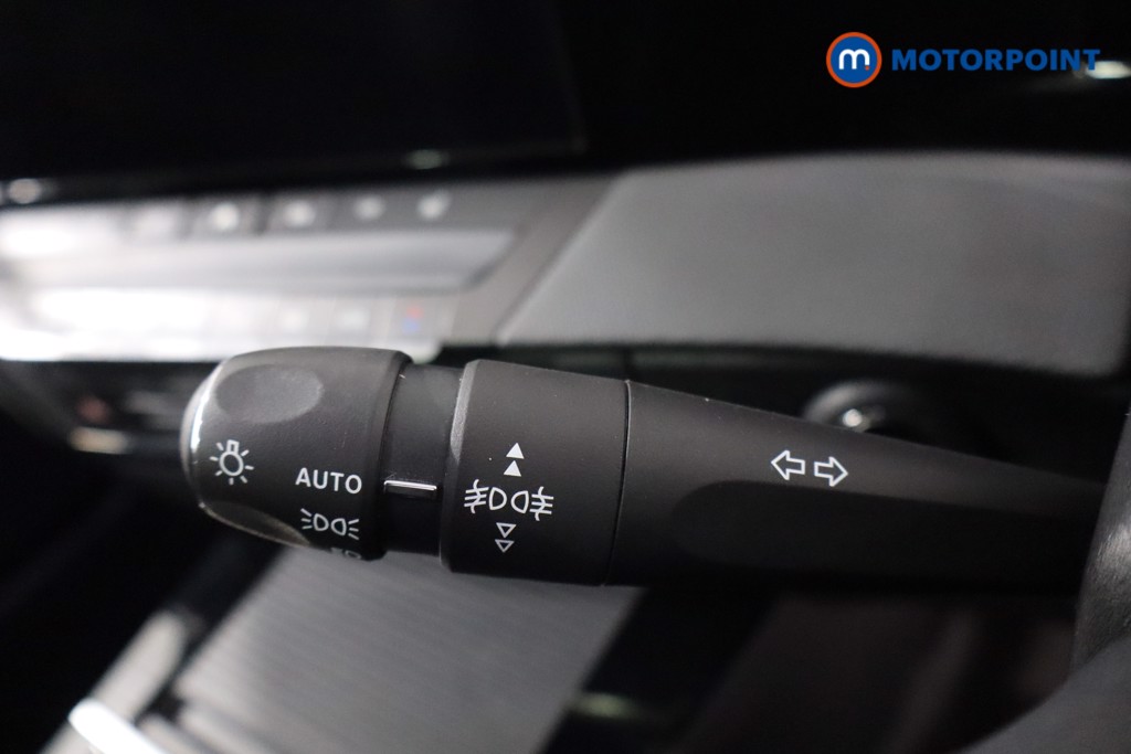 Vauxhall Astra Ultimate Manual Petrol Hatchback - Stock Number (1596758) - 20th supplementary image