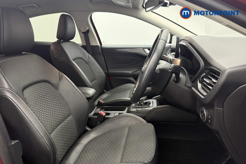 Ford Focus Titanium X Manual Petrol Hatchback - Stock Number (1576823) - 20th supplementary image