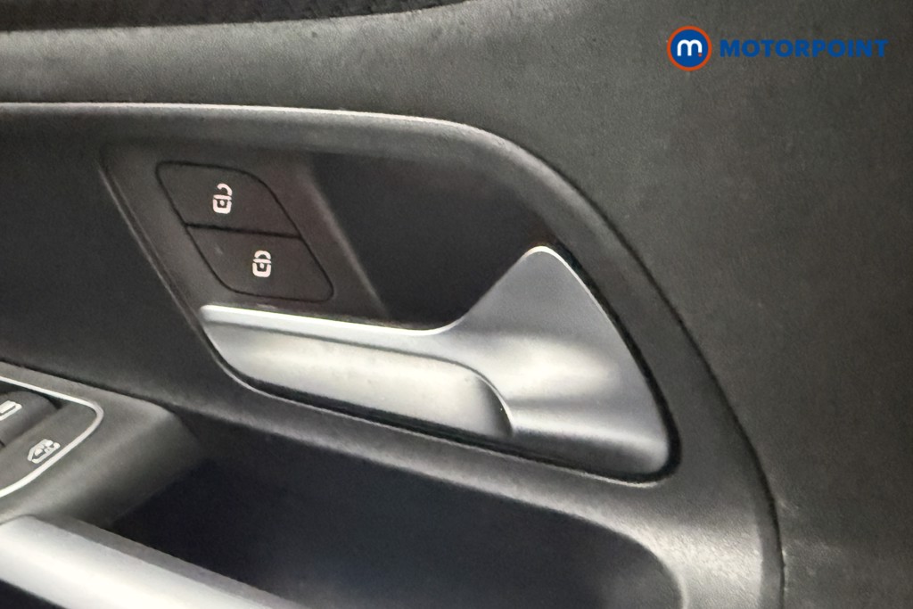 Mercedes-Benz GLB Amg Line Automatic Diesel SUV - Stock Number (1581567) - 33rd supplementary image