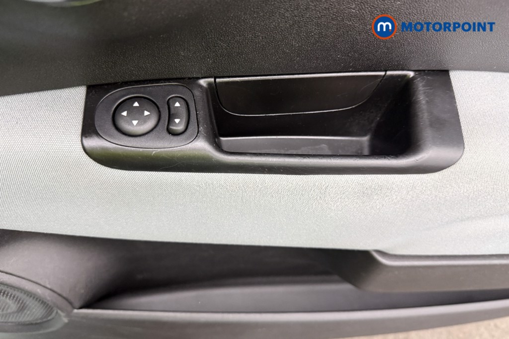 Fiat 500 POP Manual Petrol Hatchback - Stock Number (1582132) - 16th supplementary image