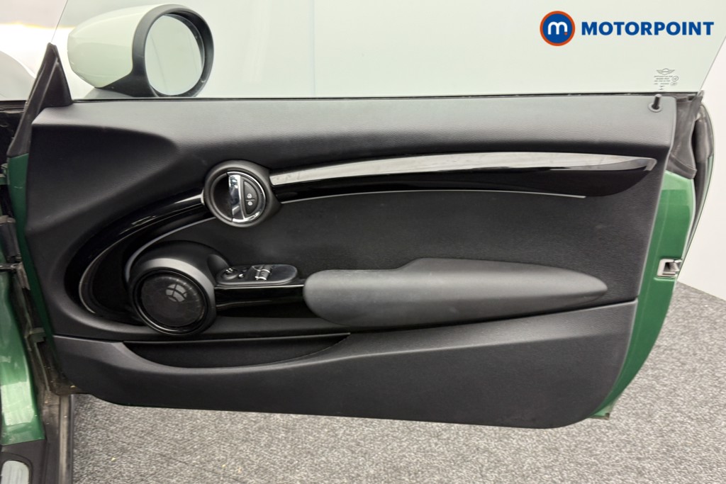 Mini Hatchback Cooper S Level 3 Automatic Electric Hatchback - Stock Number (1586891) - 18th supplementary image