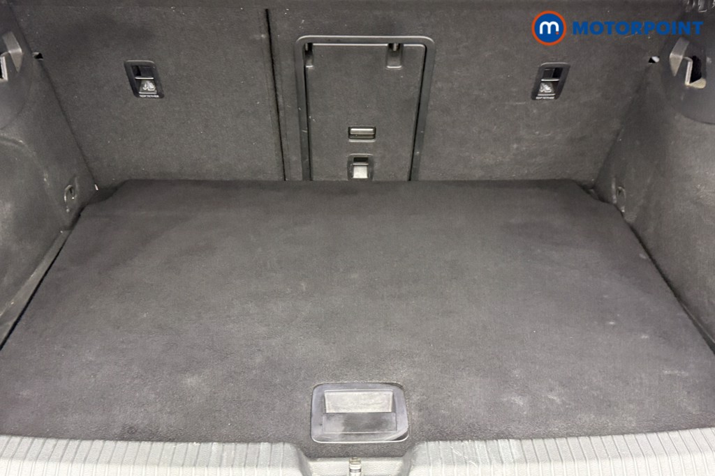 Volkswagen Golf R-Line Automatic Diesel Hatchback - Stock Number (1588106) - 20th supplementary image