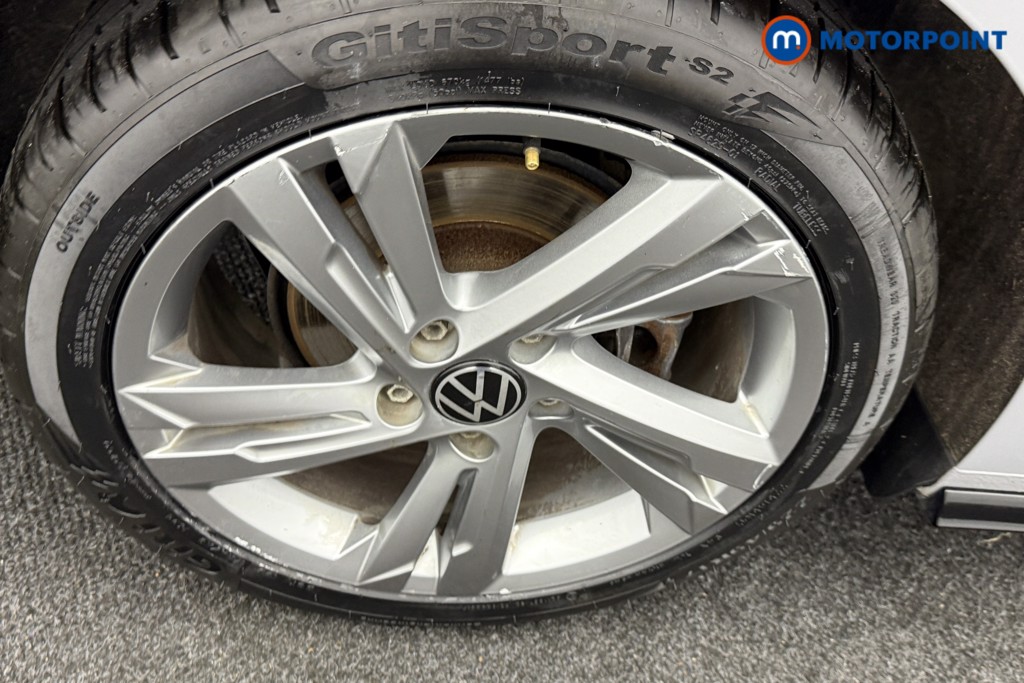 Volkswagen Golf R-Line Automatic Diesel Hatchback - Stock Number (1588106) - 30th supplementary image