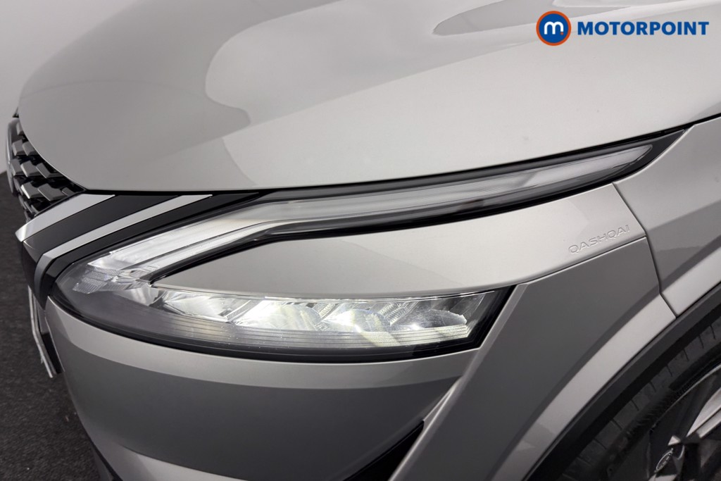 Nissan Qashqai Acenta Premium Automatic Petrol SUV - Stock Number (1588762) - 25th supplementary image