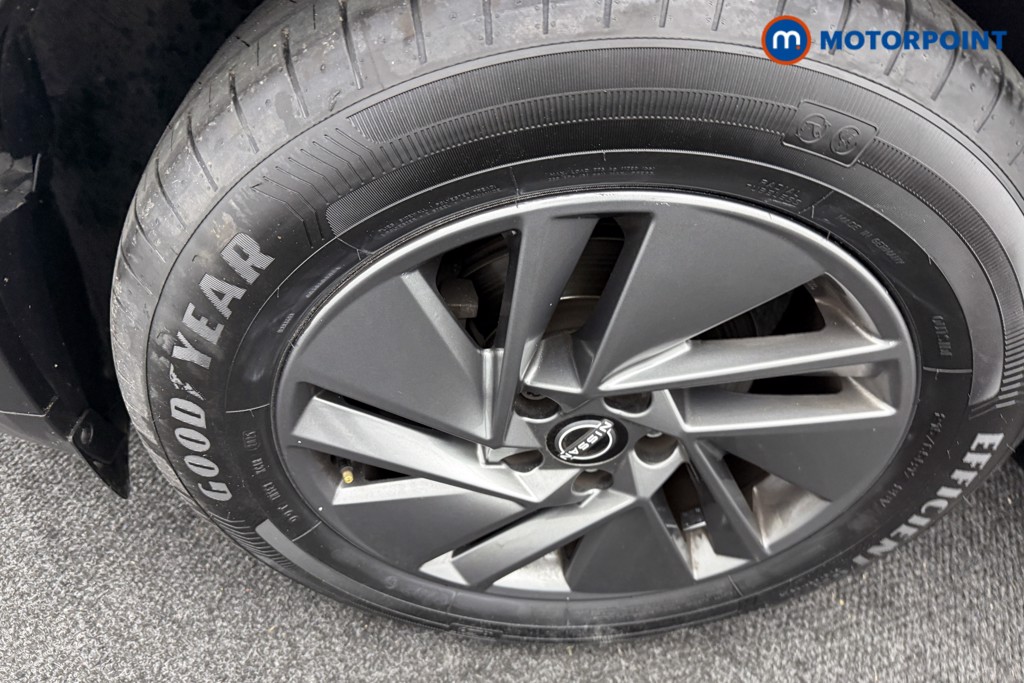 Nissan Qashqai Acenta Premium Automatic Petrol SUV - Stock Number (1588762) - 27th supplementary image