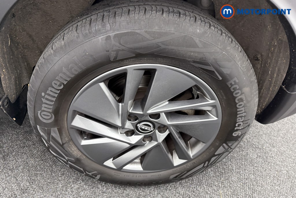 Nissan Qashqai Acenta Premium Automatic Petrol SUV - Stock Number (1588762) - 28th supplementary image