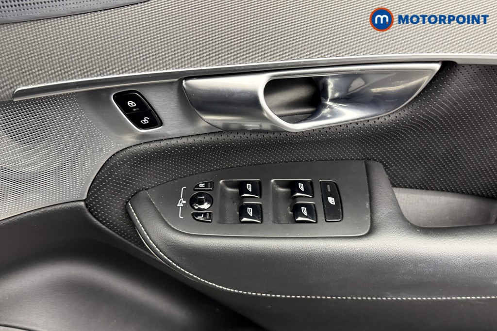 Volvo Xc90 R Design Pro Automatic Petrol Plug-In Hybrid SUV - Stock Number (1589794) - 16th supplementary image